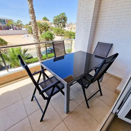 Apartmanhotel - - - - - Front Line - - - - - Primera Linea - - - - - In *