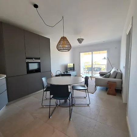 - - - - - Front Line - - - - - Primera Linea - - - - - In Playa Flamenca