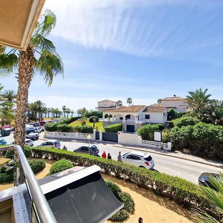 - - - - - Front Line - - - - - Primera Linea - - - - - In Playa Flamenca
